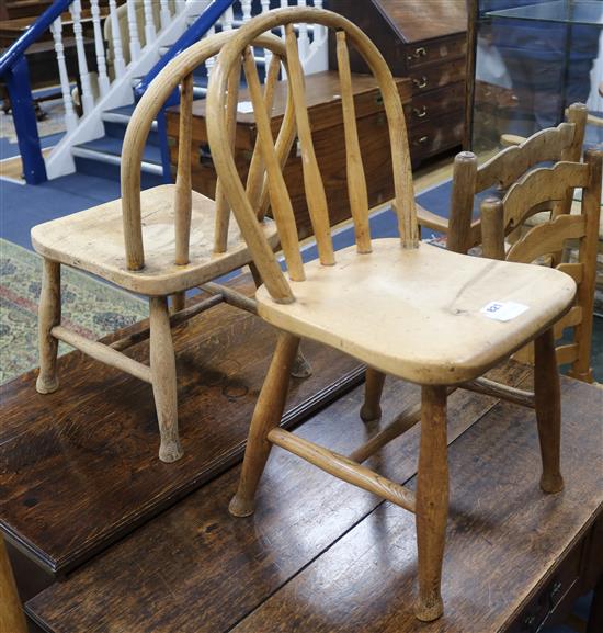 A pair of ash and beech childs chairs, H.60cm